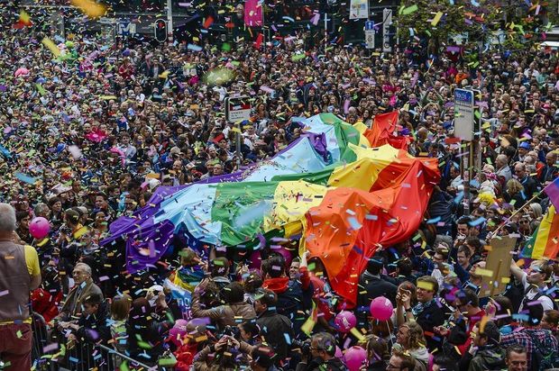벨기에 기사 35 사진 'gaypride in brussel'.jpg