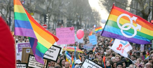 프랑스인들 대다수가 동성애 결혼에 찬성.jpg