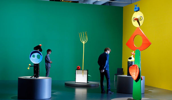 surrealisme centre pompidou.jpg